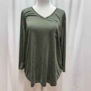 Green Envelope long-sleeve V- neck top with a single chest pocket women’s L